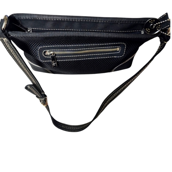 The Sak Black Woven Handbag - Picture 3 of 6